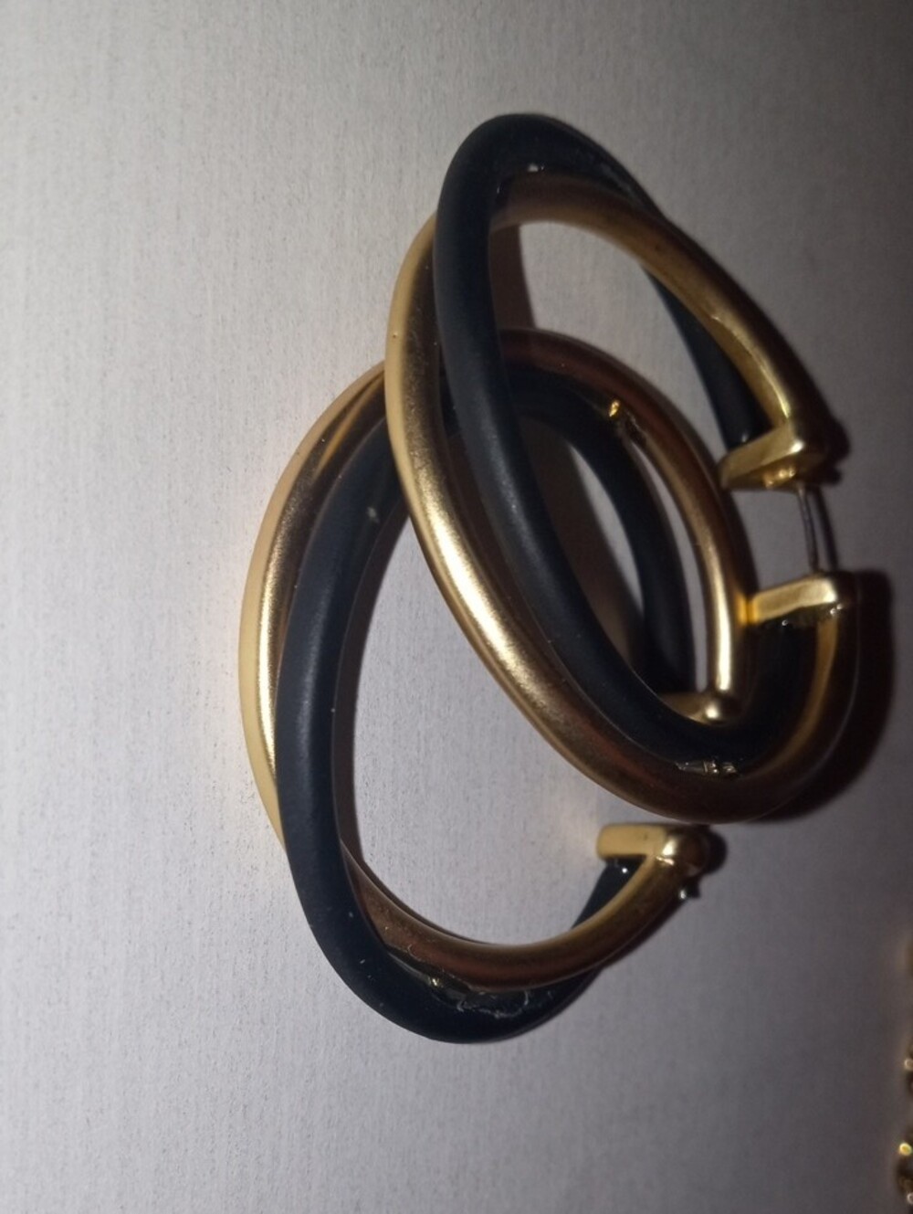Gold and Black Link Necklace with Matching Hoop Earrings - Picture 4 of 7